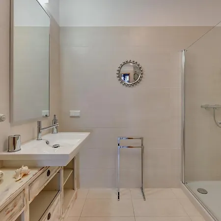 Mye - Art Neptun Lägenhet